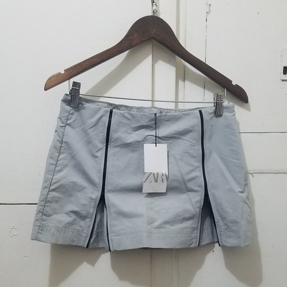 NWT BLUE GRAY ZIPPERED NYLON MINI SKIRT - Picture 5 of 6